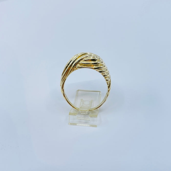 14kt Yellow Gold fashion ring