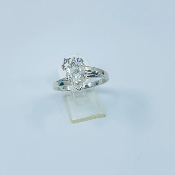 14kt White Gold Pear shaped 1.50ct Moissanite Engagement Ring