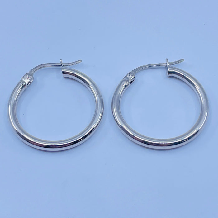 Sterling Silver polished hoop Earrings