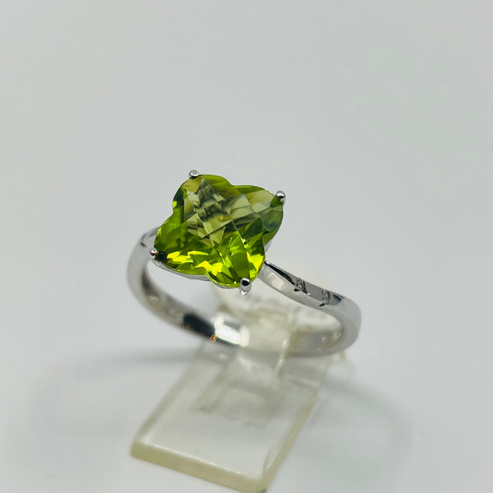 14kt White Gold clover cut Peridot and Diamond Ring