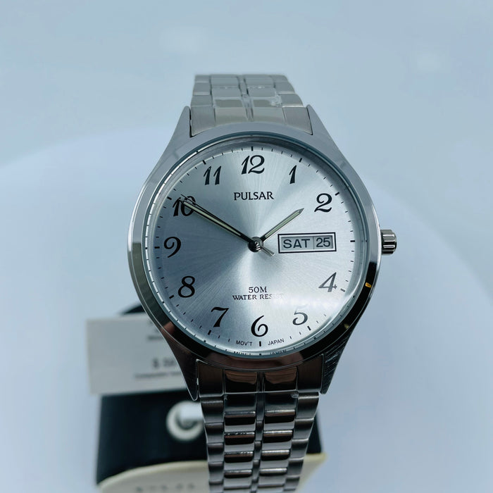 Gents silver tone dial watch PV3 013X