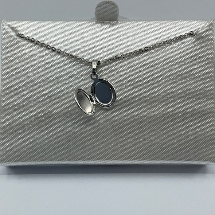 Small Rhodium plated locket